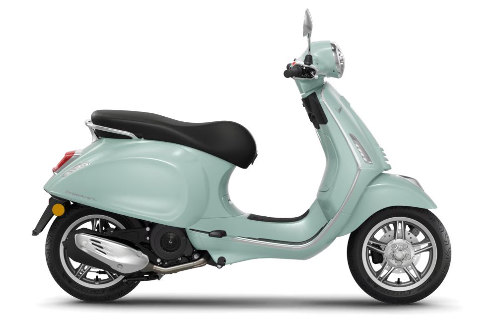 Vespa Primavera 125 - Image 1